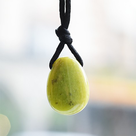 green crystal, crystal for blockage removal, crystal for raising life energy