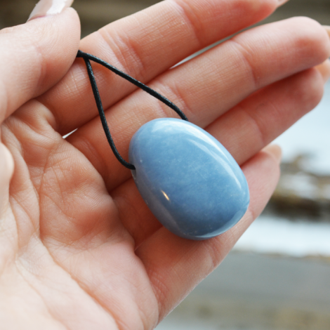 angelite, angelite nacklace, angelite pendant, crystal angelite, crystal necklace