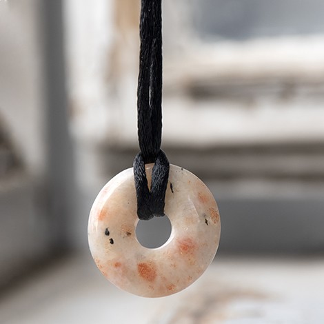 natural sun stone, sun stone, crystal necklace, energy crystals