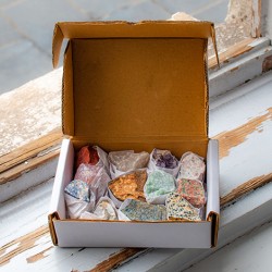 SET OF RAW NATURAL CRYSTALS