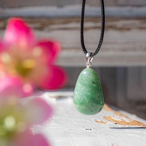 zeleni aventurin, zeleni aventurin kristal, zeleni aventurin mineral, zeleni aventurin kamen, kristali, minerali, kamni