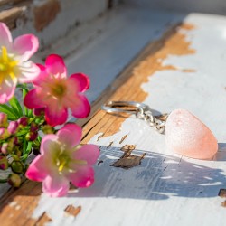 rose quartz, rose quartz crystal, pink quartz ceystal, emma egg crystak, emma egg rose quartz