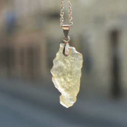 LIBYAN DESERT GLASS necklace, tektite