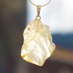 LIBYAN DESERT GLASS necklace, tektite