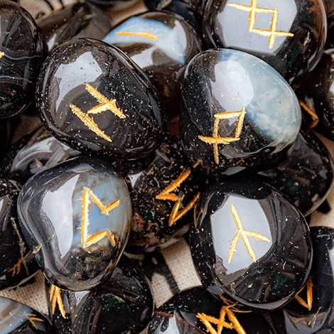 Rune, oniks, kristal oniks, oniks kamen,,vedeževanje
