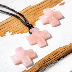 hearth chakra, rose quartz, rose quartz necklace, crystal for love, pink crystals