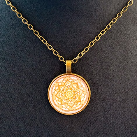 Ogrlica mandala, mandala nakit, ugodne cene, hitra dostava, črna mandala, meditacija, zaščita
