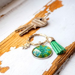 MANDALA green clover keychain