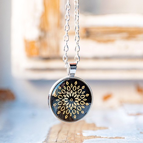 ogrlica mandala, mandala, energijski nakit, meditacija, madala darilo,