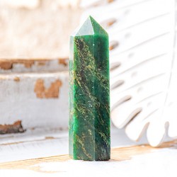 smaragd, smaragd obelisk, smaragd kristal, smaragd špica, naravni smaragd