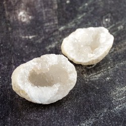 ROCK QUARTZ geode, rock qurtz crystal, clear crystal